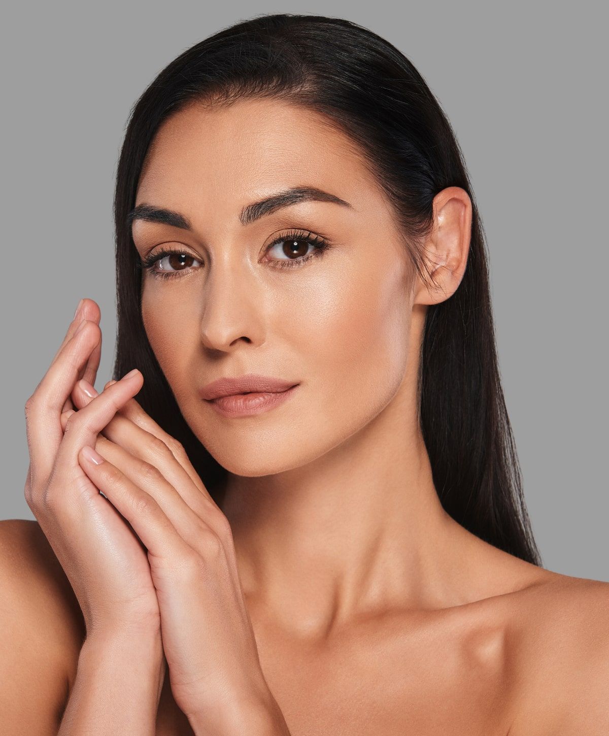 Portrait of a woman with natural makeup.